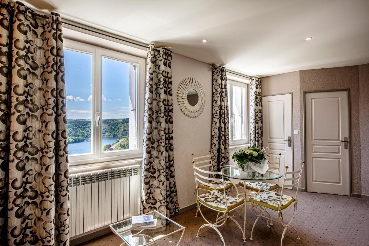 Logis Hotel Beau Site Loubaresse  Buitenkant foto