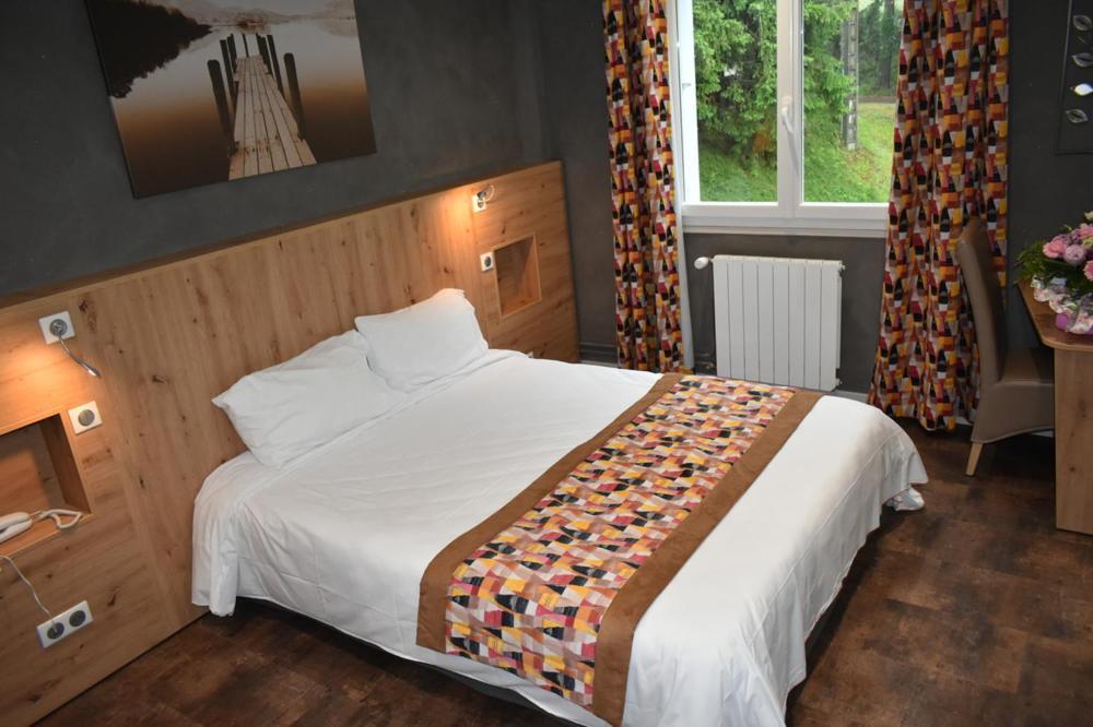 Logis Hotel Beau Site Loubaresse  Buitenkant foto