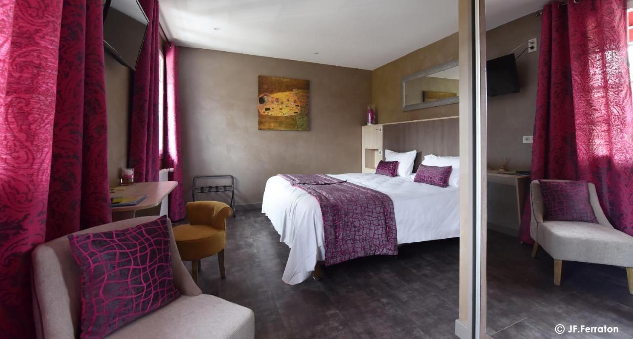 Logis Hotel Beau Site Loubaresse  Buitenkant foto