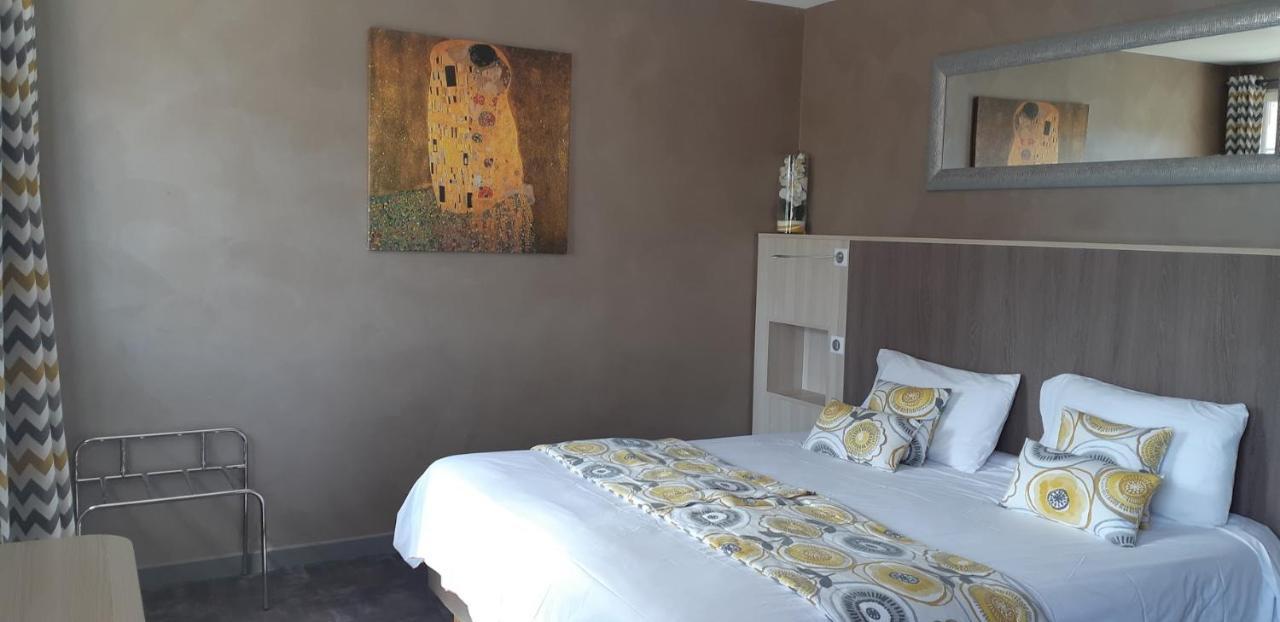 Logis Hotel Beau Site Loubaresse  Buitenkant foto