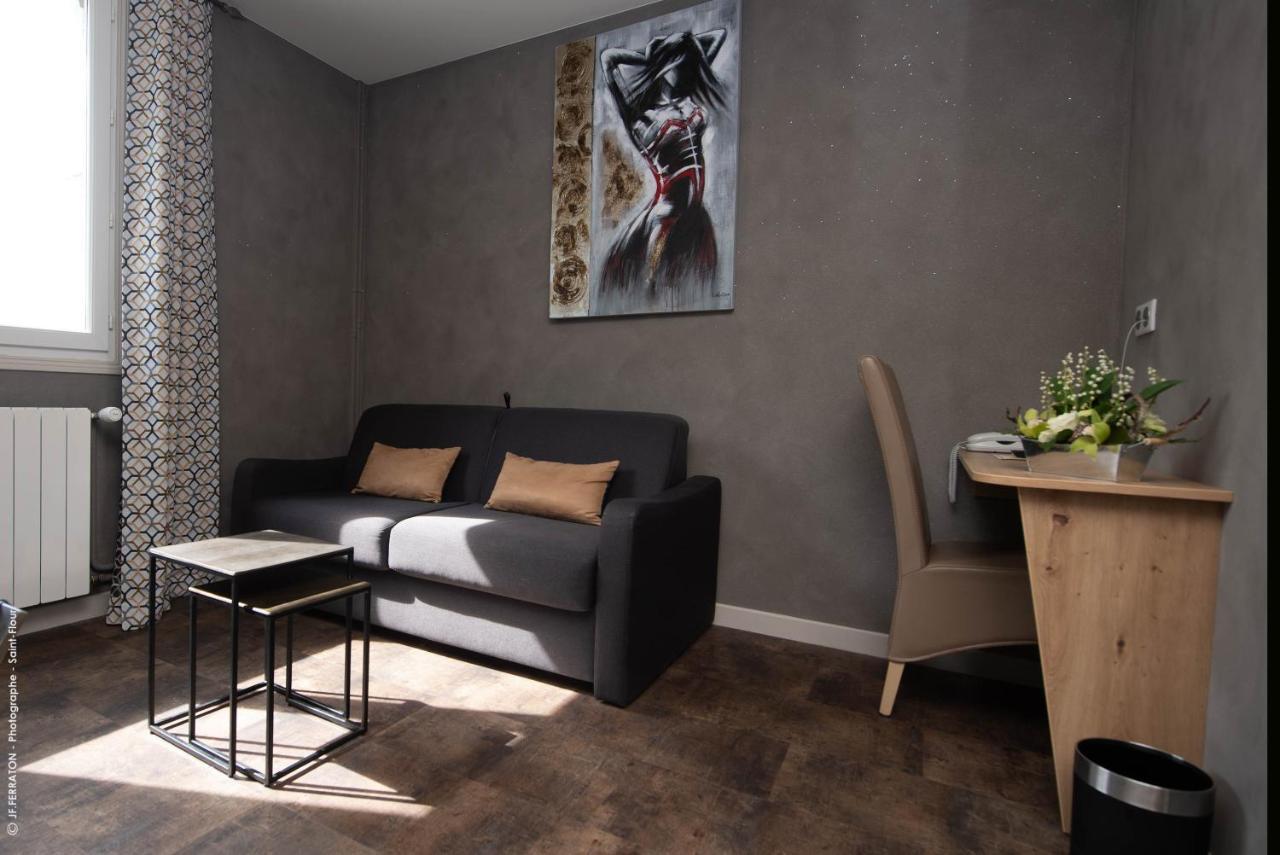 Logis Hotel Beau Site Loubaresse  Buitenkant foto